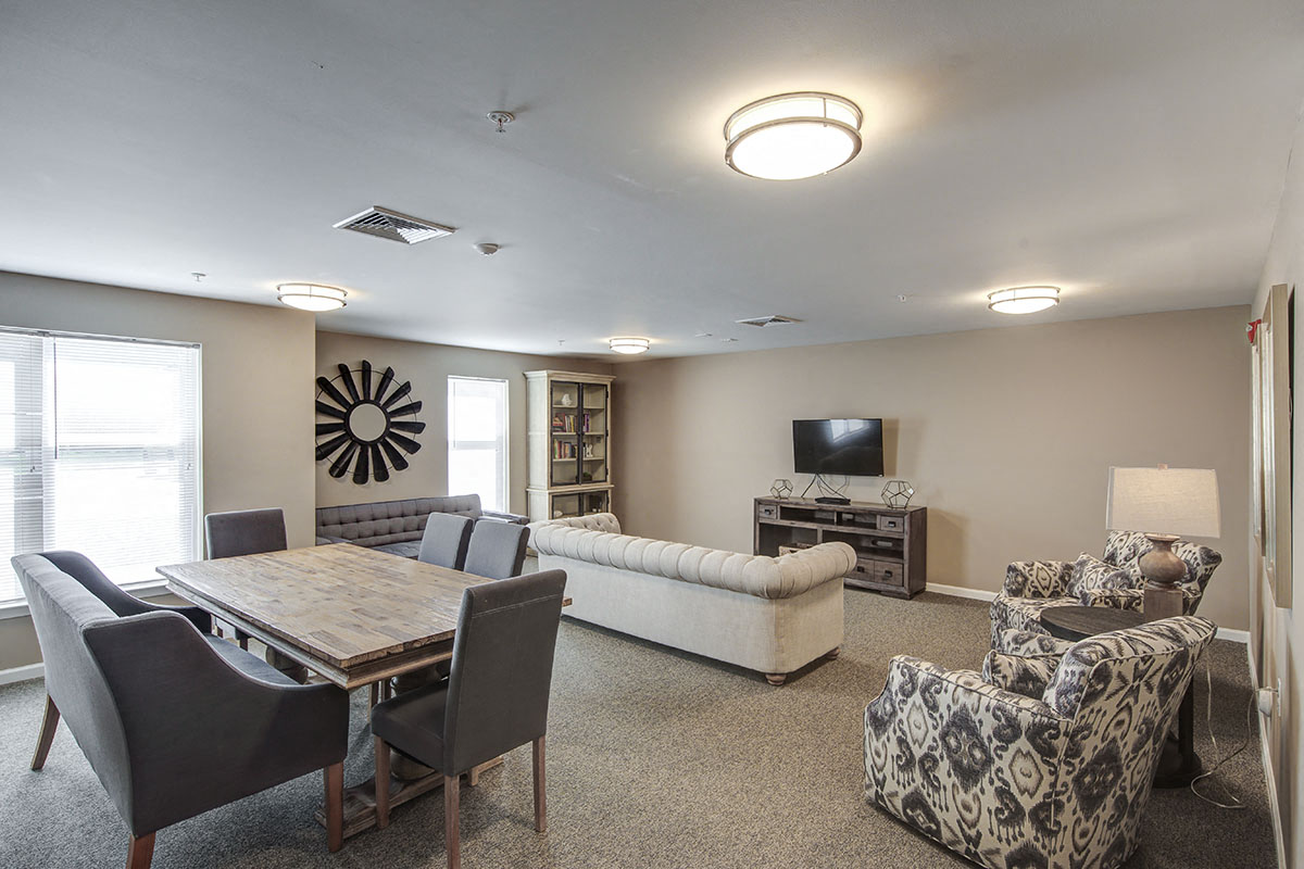 Viewmont Square Court Senior Living Apartments, 1420 4th St Dr. NW